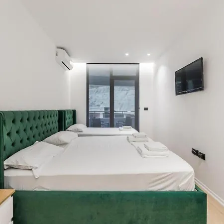 Hill Side Suite 4 By Premium Selection